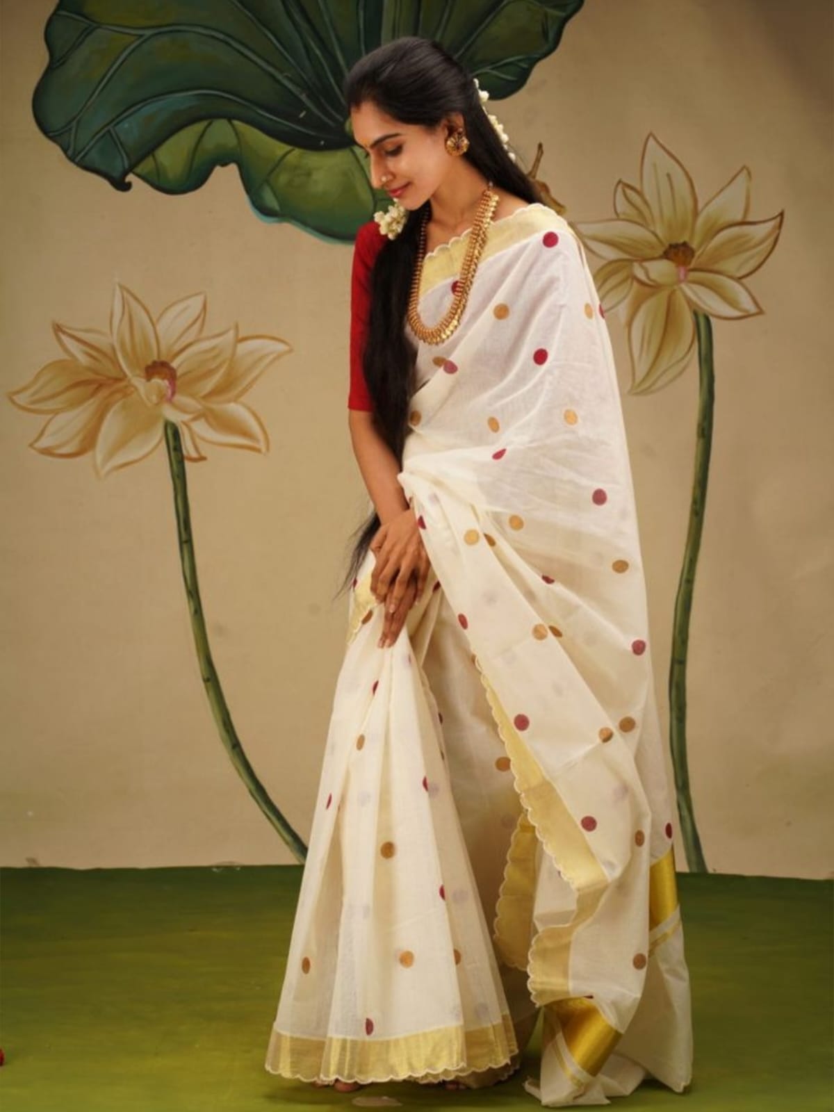 Elegant White Digital Print Saree